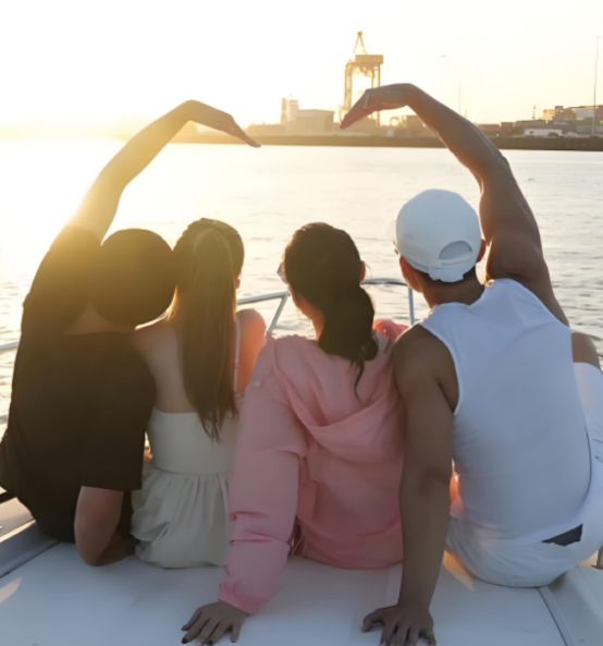 睡一个帐篷妻子没睡目睹丈夫的举动冰球突破